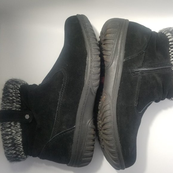 Khombu Suede Ankle Boots - Picture 2 of 10